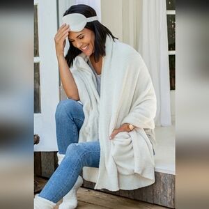 Barefoot Dreams Cozy Gray Travel Shawl